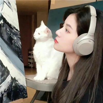 小鱼莉莉