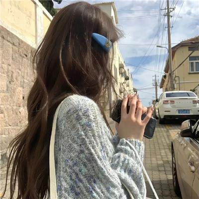 地铁女孩